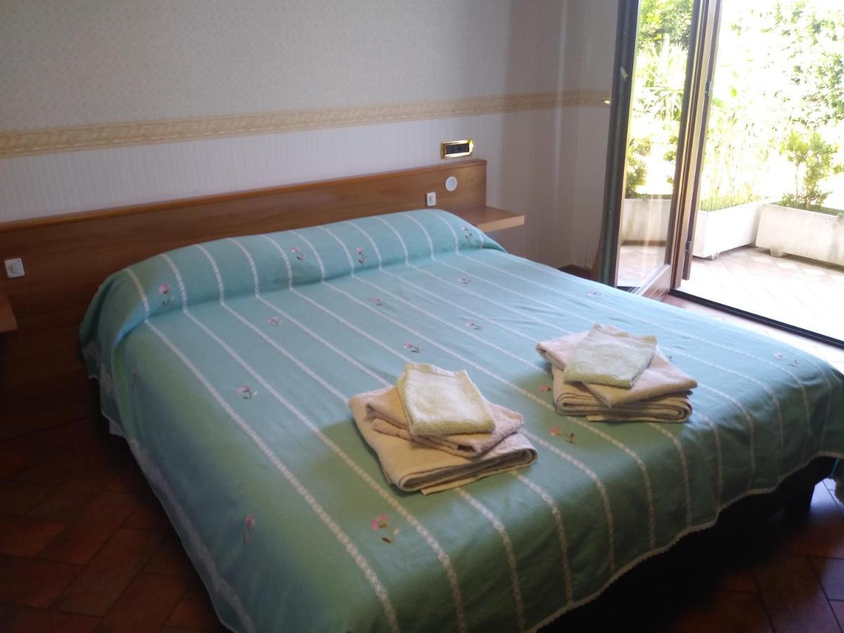 Casa Degli Ulivi Hotel Tivoli Eksteriør billede